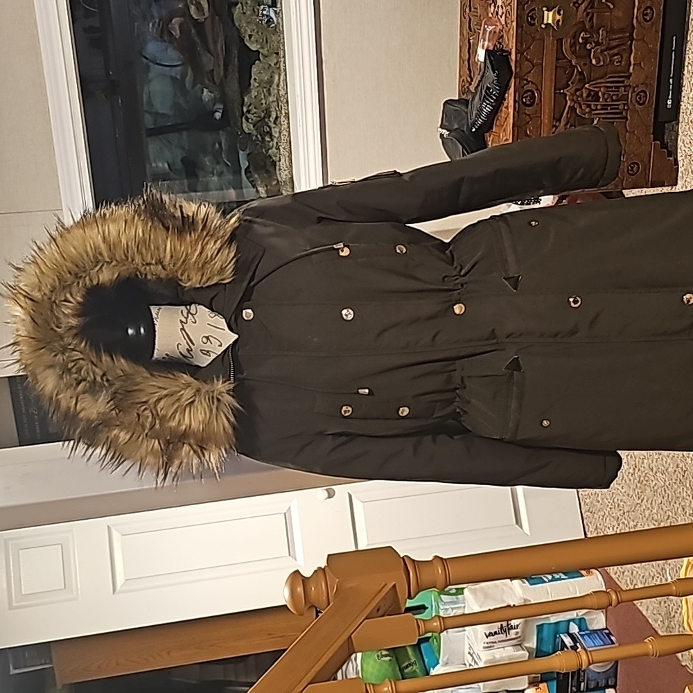 MICHAEL KORS COAT...army green..size medium...excellent condition - Picture 3 of 10